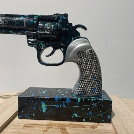The Black Amex Love Gun 2 - Van Apple