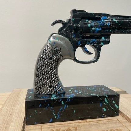 The Black Amex Love Gun 2 - Van Apple
