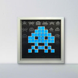 Jendell - Space invaders paper mosaïque - Bleu sur fond noir