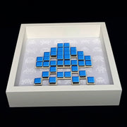 Jendell - Mosaico de papel Space Invaders - Azul sobre fundo branco