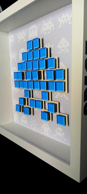 Jendell - Mosaico de papel Space Invaders - Azul sobre fundo branco