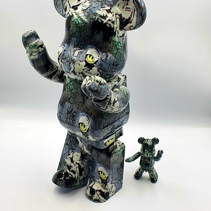 Bearbrick Banksy Riot Cop - 400% & 100%