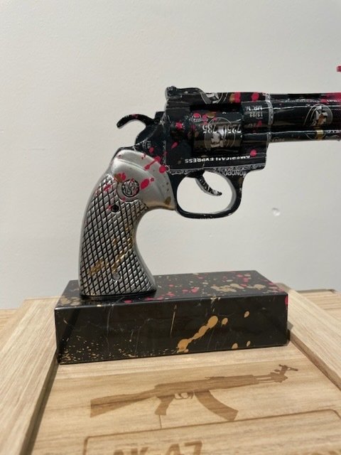 The Black Amex Love Gun - Van Apple